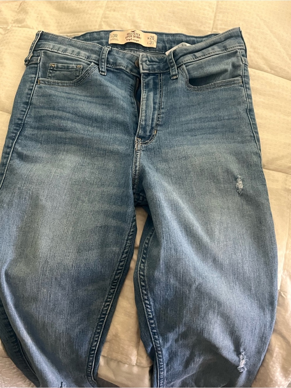 Hollister Women’s Skinny Jeans - Medium Blue Wash